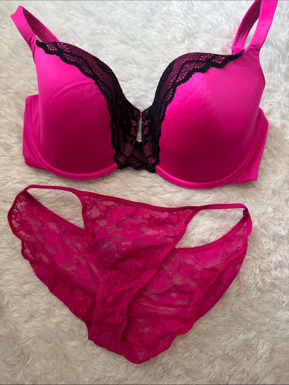 La SENZA Hot Pink & Black Lace Push-Up Bra with Matching Lace Bikini